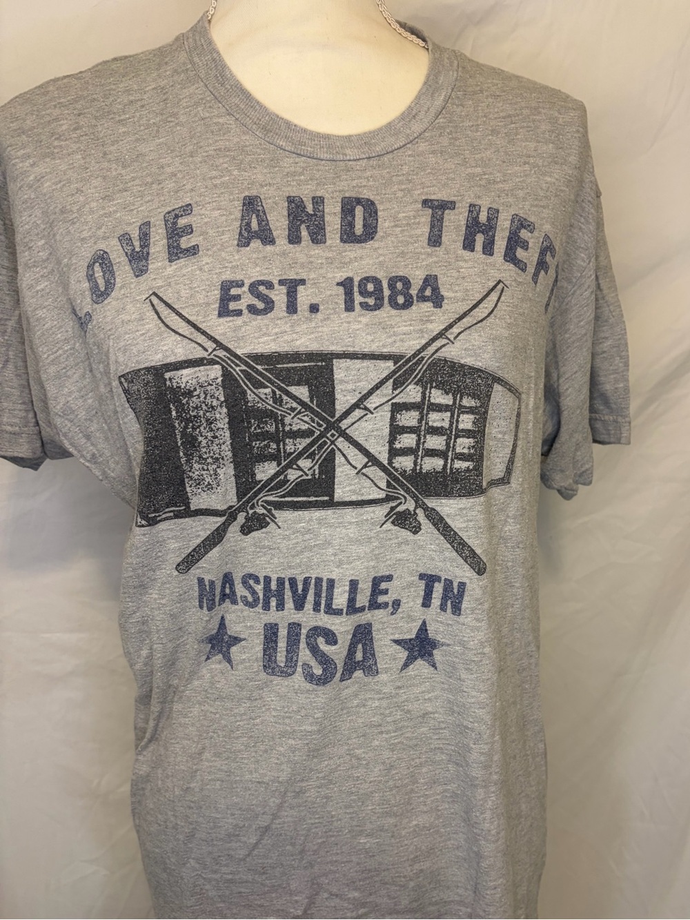 Love and Theft 2013 Tour Tshirt - Men’s Large - Nashville TN